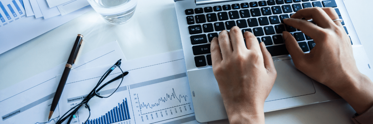 How to Write a Lab Report cover photo